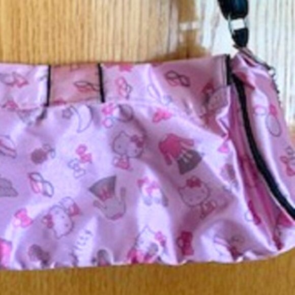 Girls' Hello Kitty Pink /Black Shiny Purse Handbag Kitty Charm Bow Snap 12"x 6" - Picture 6 of 8